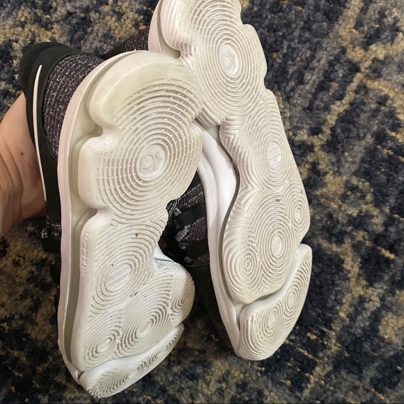 KD sneakers - Picture 3 of 6